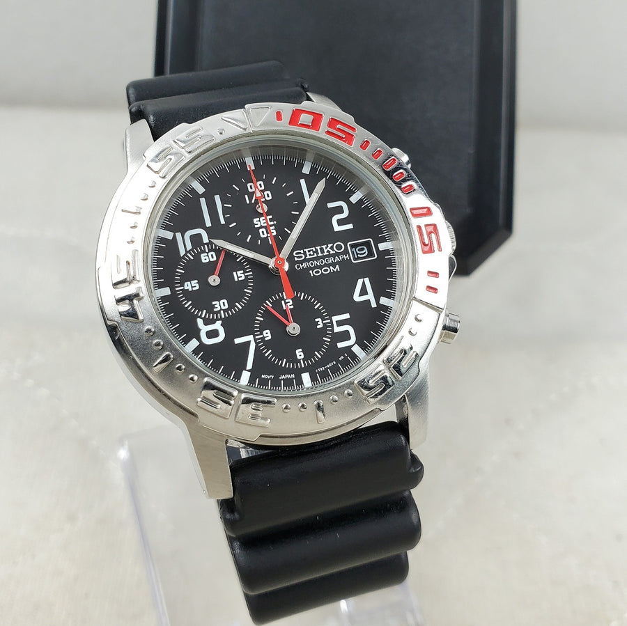 Seiko Chronograph 7T92-0DR0 Black WR 100M Japan Mov't Date Men's Watch — Pre-Owned, photo 1