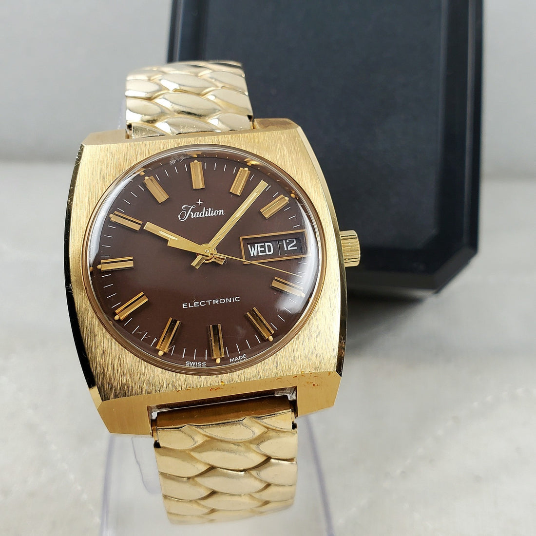 Tradition by Sears Roebuck Electronic Quartz Swiss Made Men's Watch — Pre-Owned, photo 1