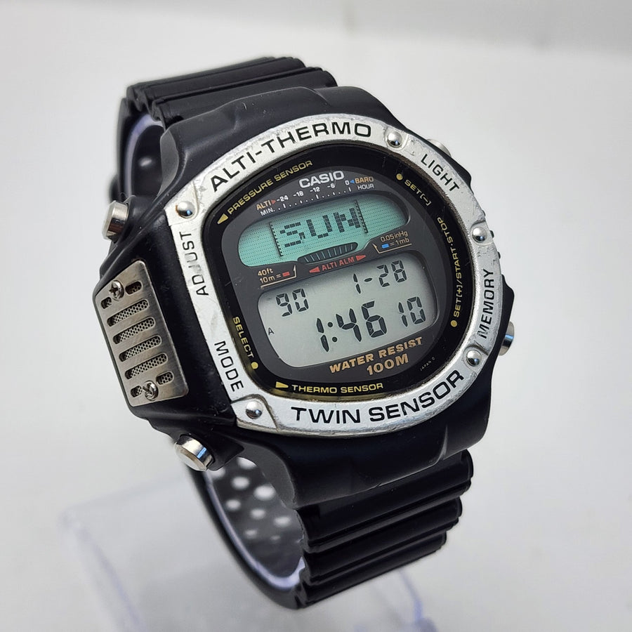 Casio ALT-6100 Twin Sensor Alti-thermo WR 100M Men's Watch — Pre-Owned, photo 1
