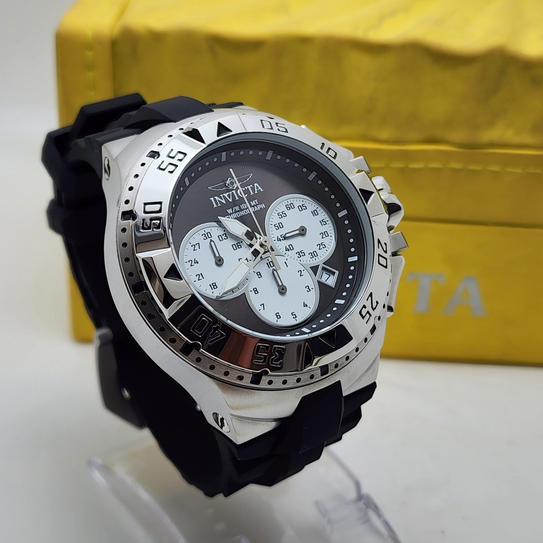 Invicta Excursion Sport 23039 Chronograph Date Diver WR 100M Men's Watch — Pre-Owned, photo 1