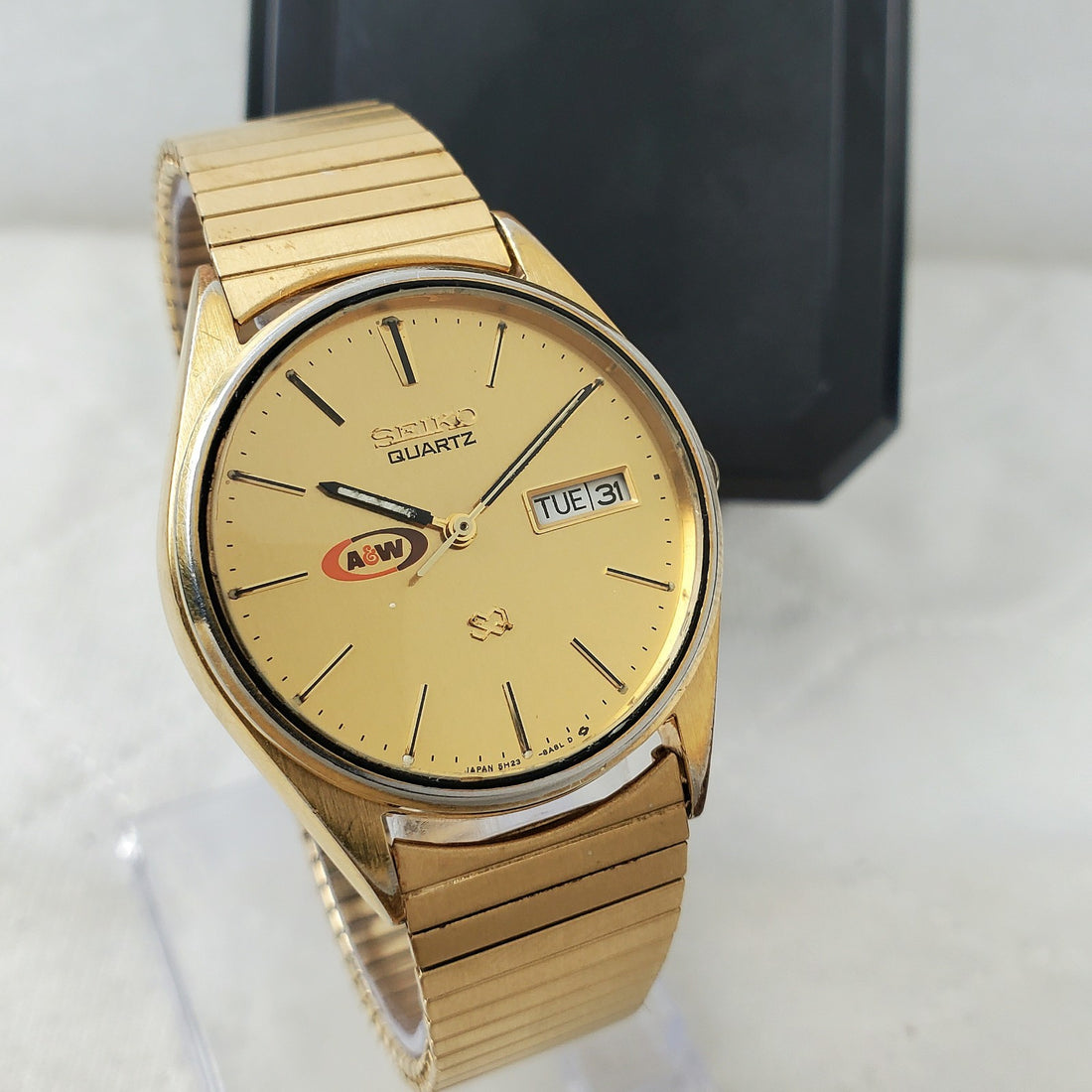 Seiko SQ A&W 5C23-8009 Day/date Quartz Japan Gold Tone Men's Watch — Pre-Owned, photo 1