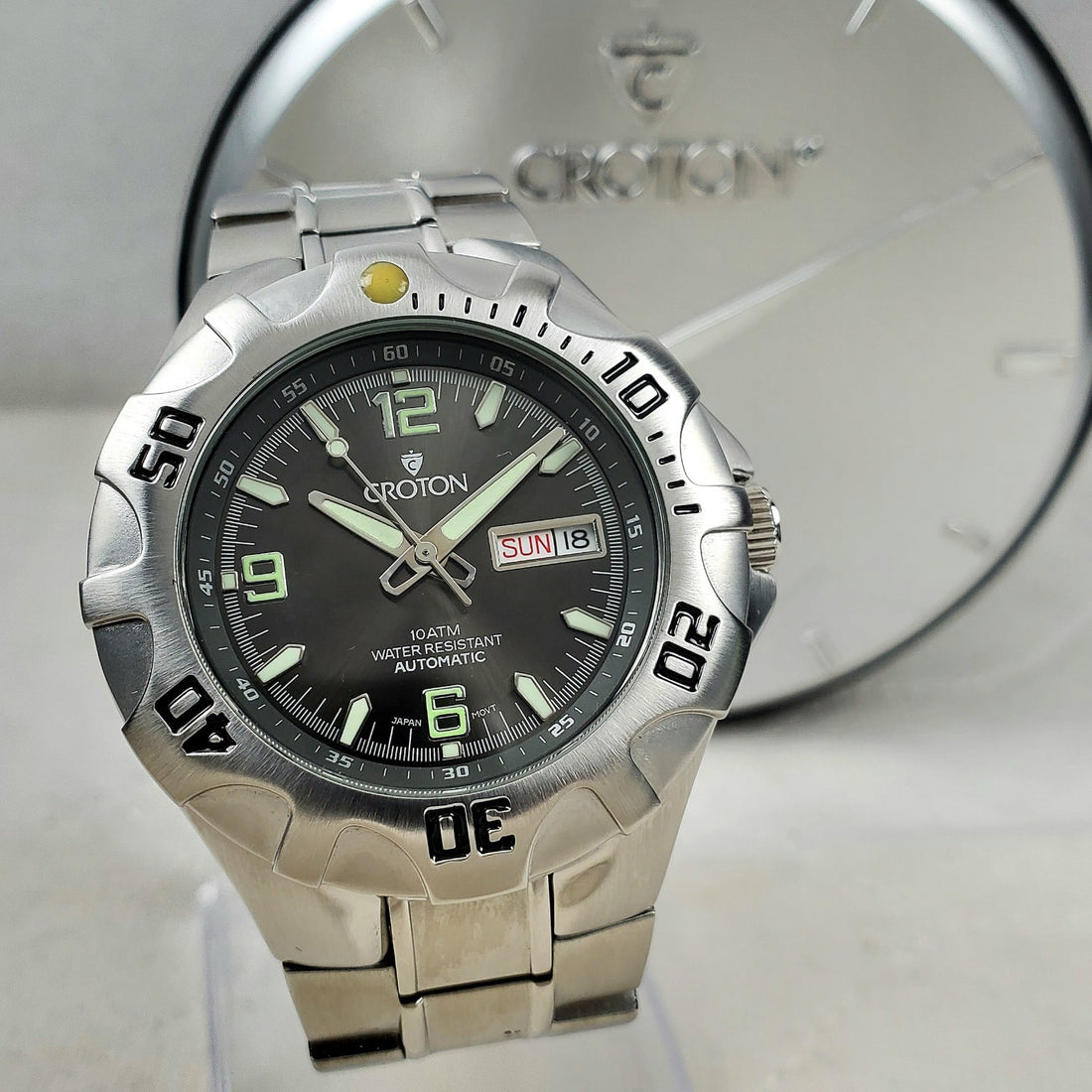 Croton Automatic Black Water Resistant 100M Day/date Japan Mov't Men's Watch — Pre-Owned, photo 1