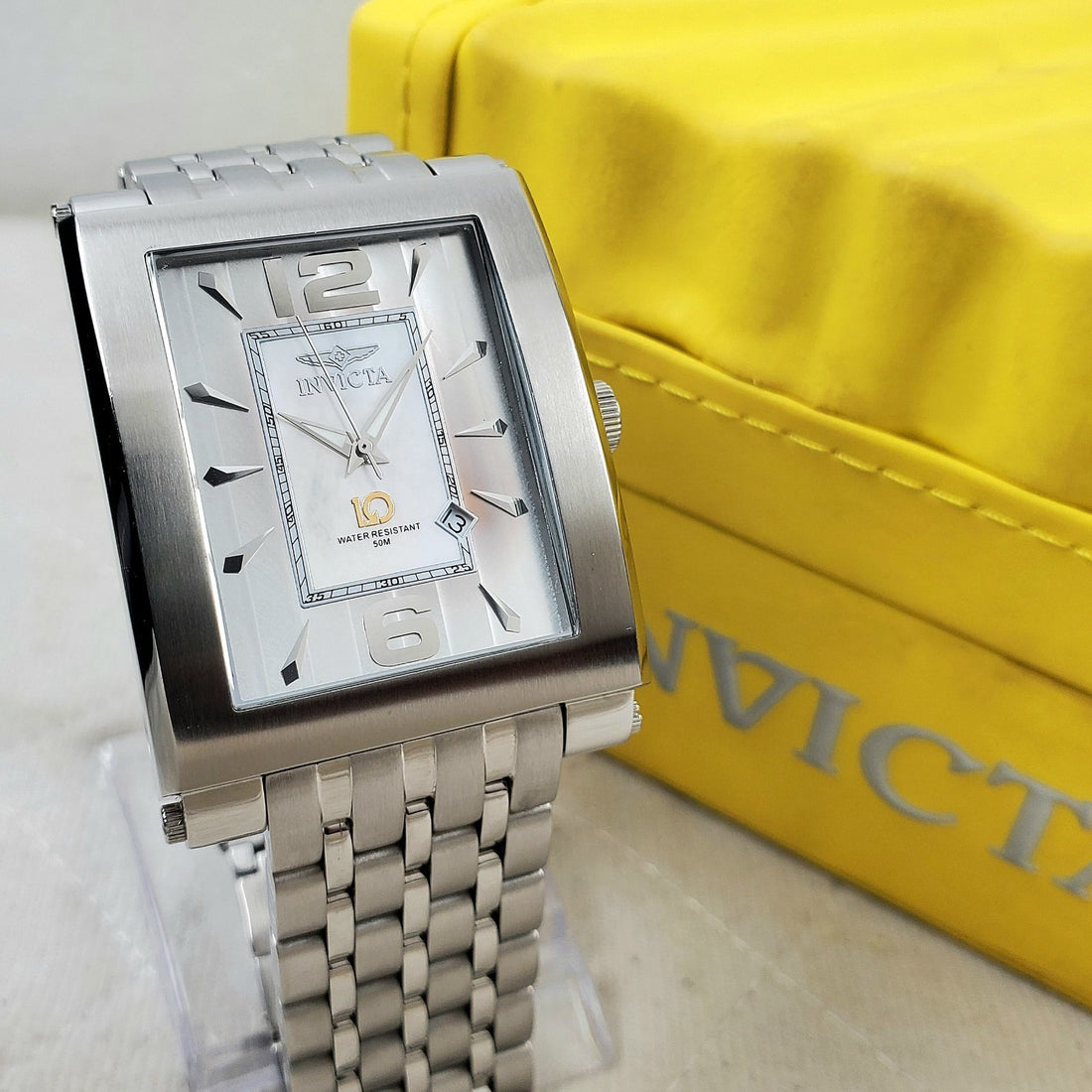 Invicta IQ Tank 3802 Swiss Movement Quartz Mother of Pearl Men's Watch — Pre-Owned, photo 1