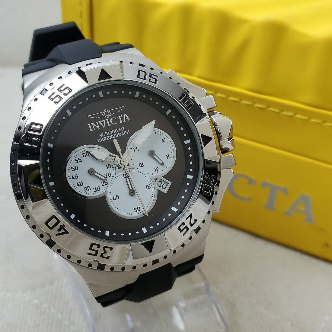 Invicta Excursion Sport 23039 Chronograph Diver WR 100M BIG Men's Watch — Pre-Owned, photo 1