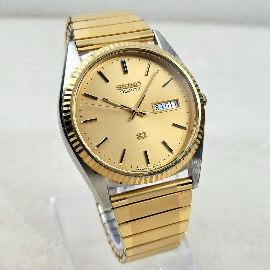 Seiko Quartz SQ 5Y23-8A60 Day/date Japan Classic Stretch Men's Watch — Pre-Owned, photo 1