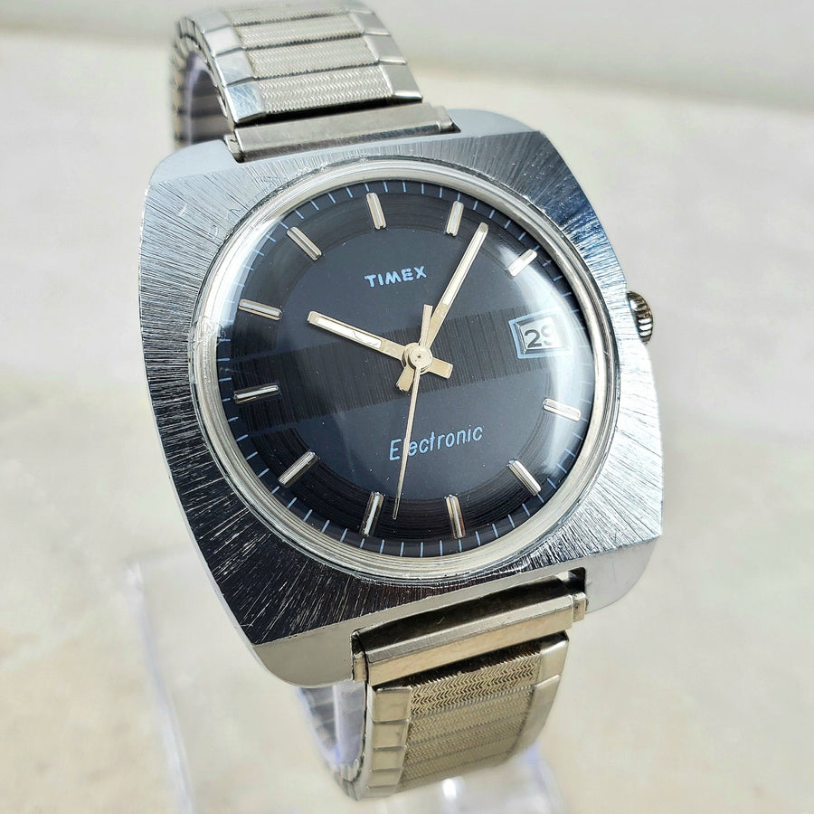 Timex Electronic Date Dark Blue Square Cushion Men's Watch — Pre-Owned
