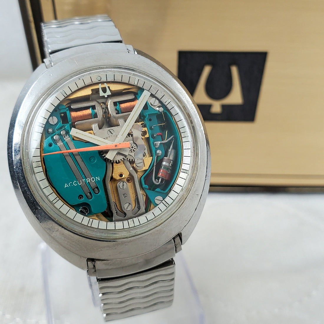 Bulova Accutron Spaceview H09109 Tuning Fork Men's Watch — Pre-Owned, photo 1