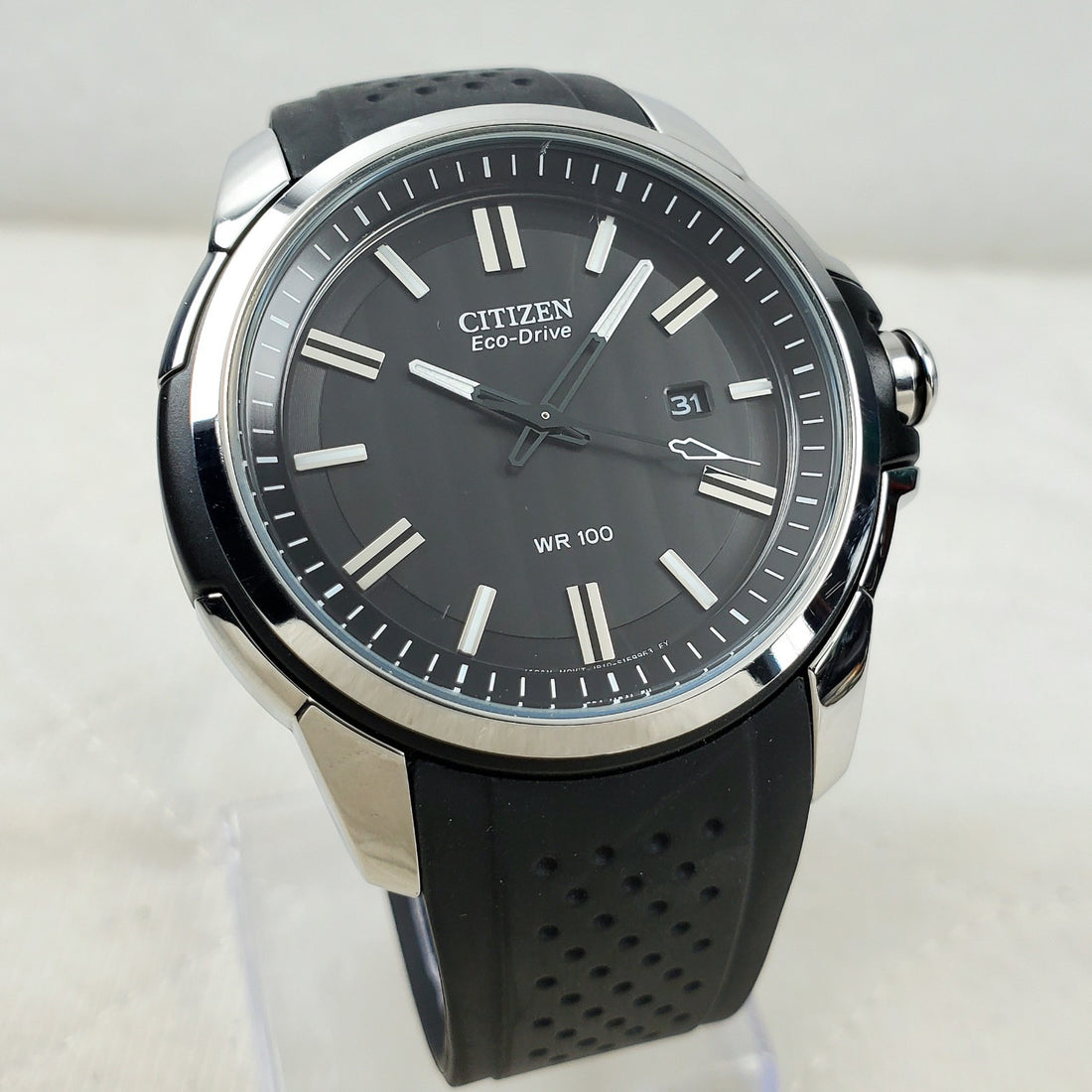 Citizen Eco-drive J810-S082781 Black Date Japan Mov't WR 100M Men's Watch — Pre-Owned