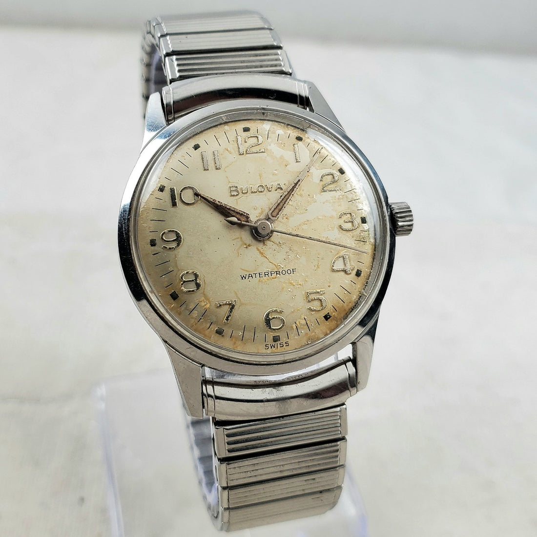 Bulova Mechanical Handwind Swiss 32MM Classic Men's Watch — Pre-Owned, photo 1