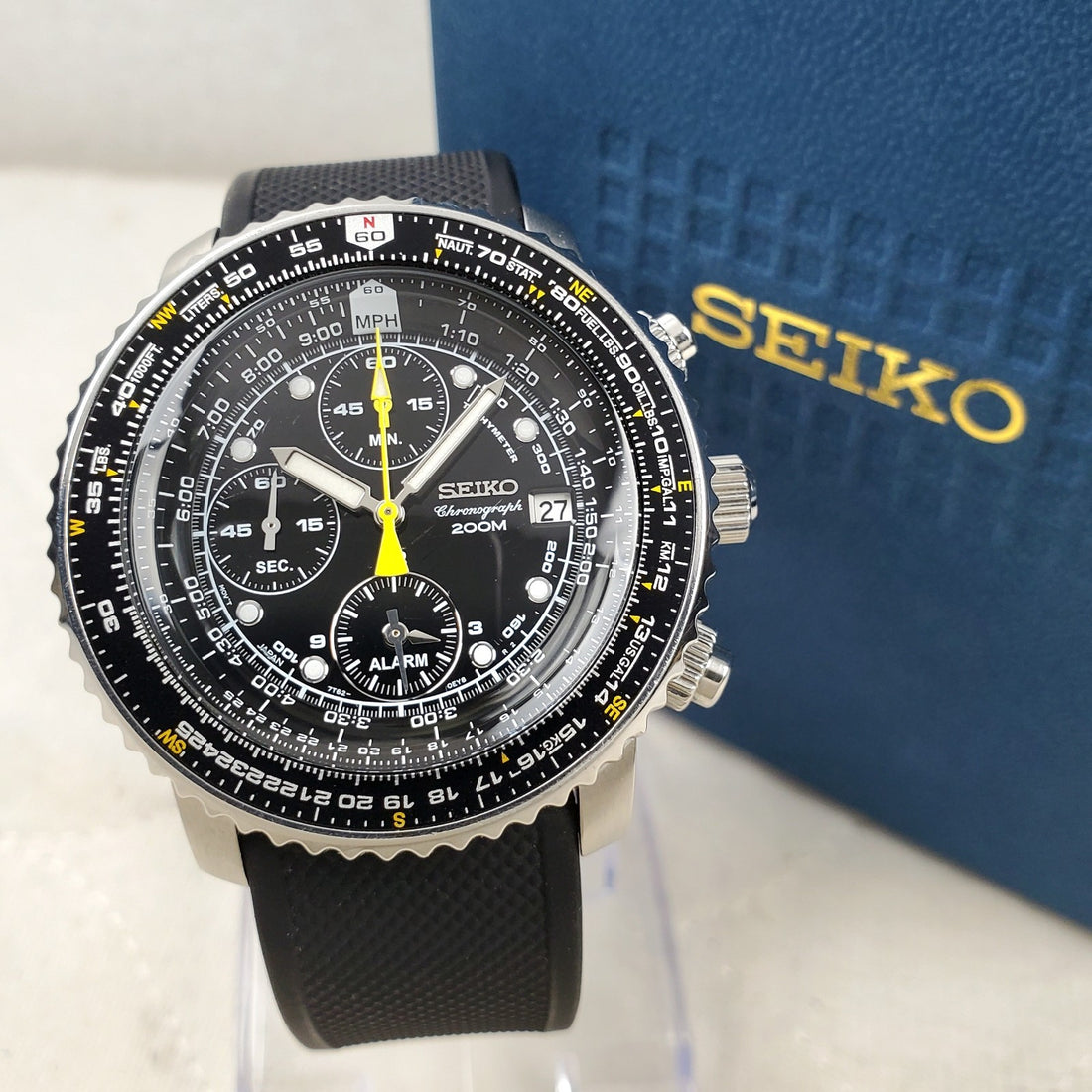 Seiko Flightmaster 7T62-0EB0 Pilot Alarm Chronograph Black WR 200M Men's Watch — Pre-Owned