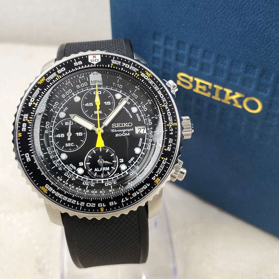 Seiko Flightmaster 7T62-0EB0 Pilot Alarm Chronograph Black WR 200M Men's Watch — Pre-Owned