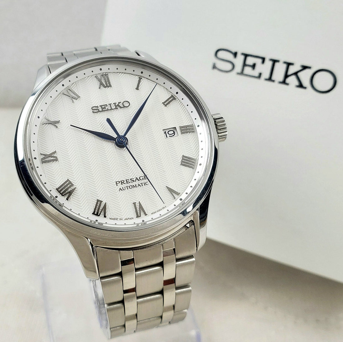 Seiko Presage Automatic 4R35-02S0 Roman White Date Japan 41MM Men's Watch — Pre-Owned