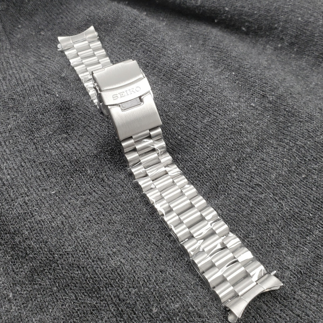 Stainless Steel President-Style Watch Band for Seiko, 20mm, Silver, with Logo — photo 1