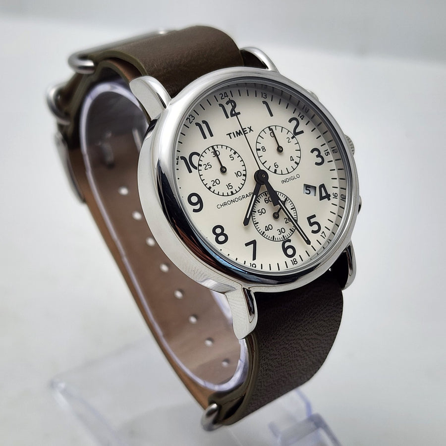 Timex Weekender Chronograph Indiglo TW2R42800 Quartz Military Field Men's Watch — Pre-Owned