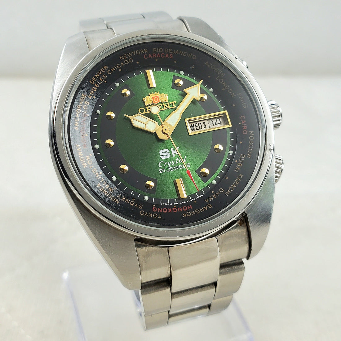 Orient World Time Crystal Automatic Day/date Green Men's Watch — Pre-Owned, photo 1