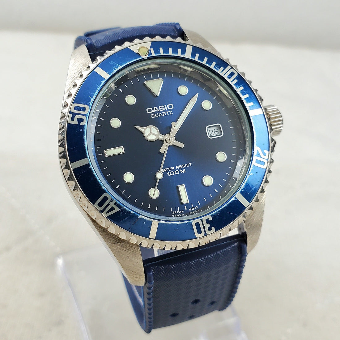 Casio MTD-1010 Diver Quartz Blue Dive WR 100M Date 40MM Men's Watch — Pre-Owned