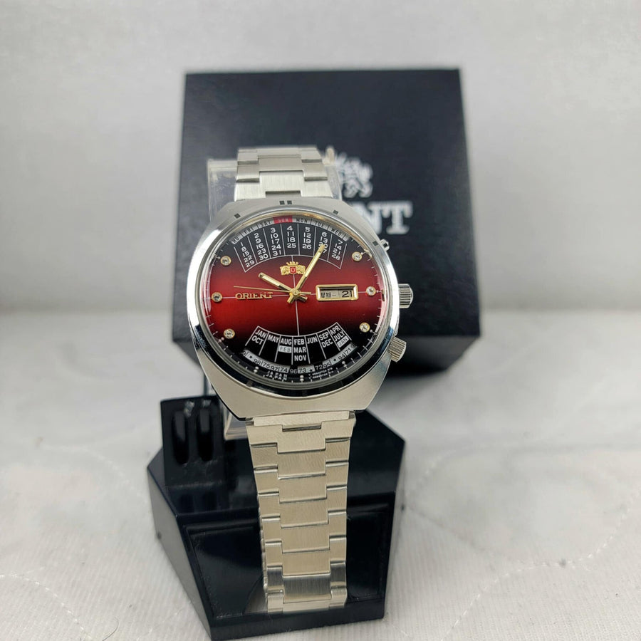 Orient College Multi Year Calendar Automatic RED Japanese Mov't Watch — Pre-Owned