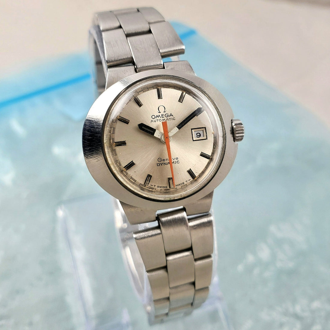Omega Geneve Dynamic Tool 102 Date Automatic Swiss 30MM Watch — Pre-Owned, photo 1