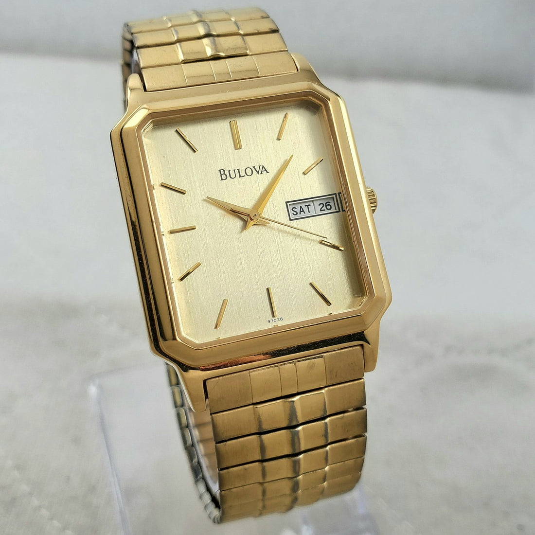 Bulova 97C28 Tank Gold Tone Day/date Quartz Classic Japan Mov't 29MM Men's Watch — Pre-Owned