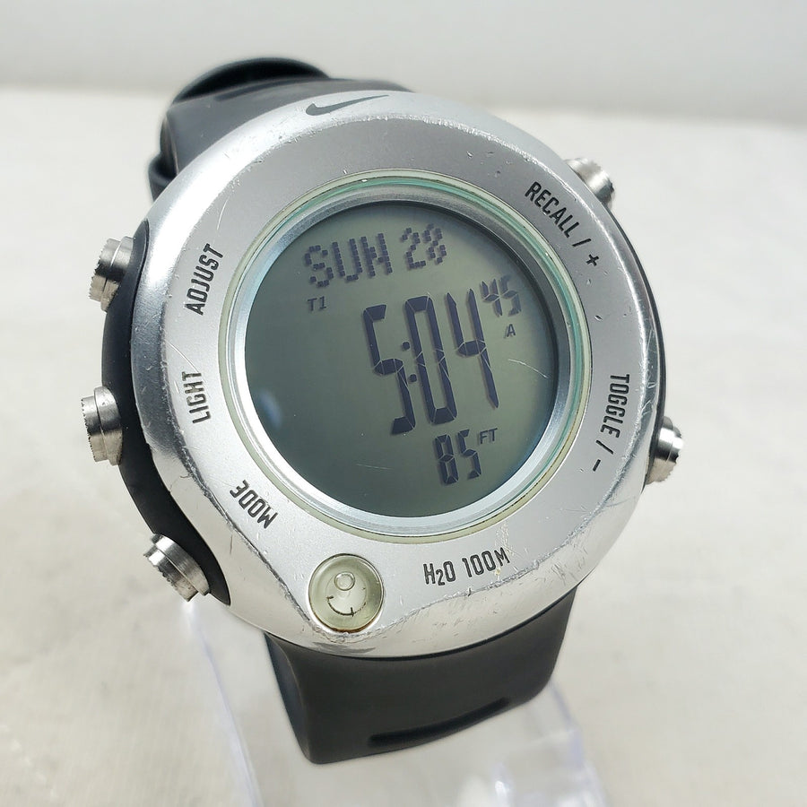 Nike Oregon WA0018 Altitude Compass Barometer Digital Men's Watch — Pre-Owned, photo 1