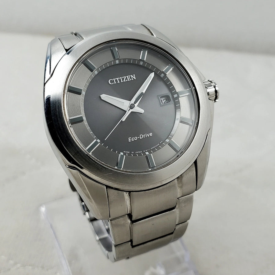 Citizen Eco-drive E111-S062021 Sapphire Japan Date WR 100M 42MM Men's Watch — Pre-Owned