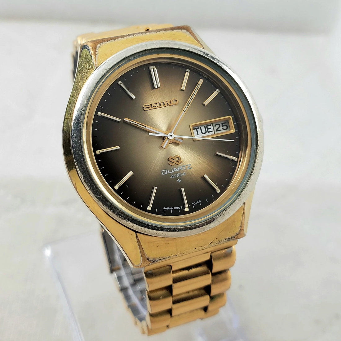 Seiko SQ Quartz 4004 0903-7019 Day/date Sunburst Men's Watch — Pre-Owned