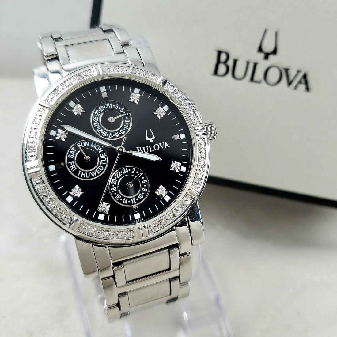 Bulova 96E04 Diamond Quartz Day/date 24-HOUR Black Classic 39MM Men's Watch — Pre-Owned
