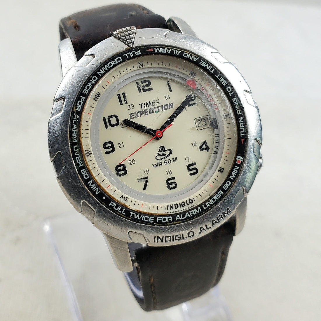 Timex Expedition Shenmue Indiglo Alarm Date WR 50M Classic Men's Watch — Pre-Owned