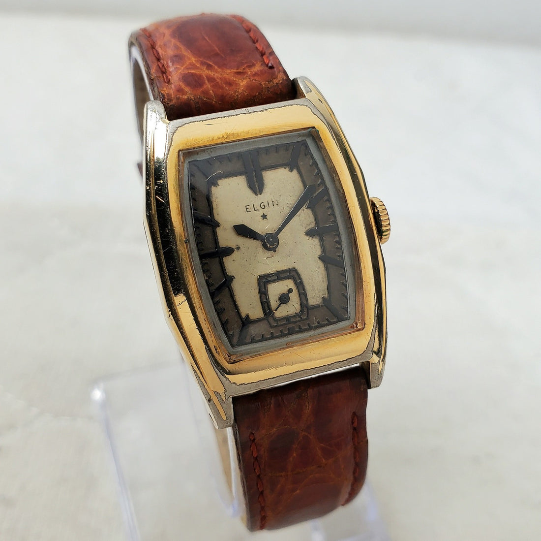 Elgin 14K Gold Filled Tonneau Mechanical Handwind 25MM Watch — Pre-Owned