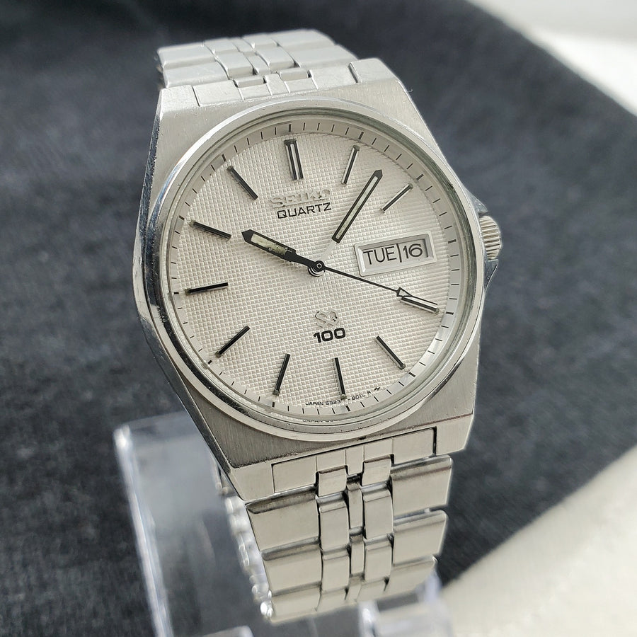 Seiko SQ 100 6923-8019 Quartz Day/date Textured Japan Men's Watch — Pre-Owned