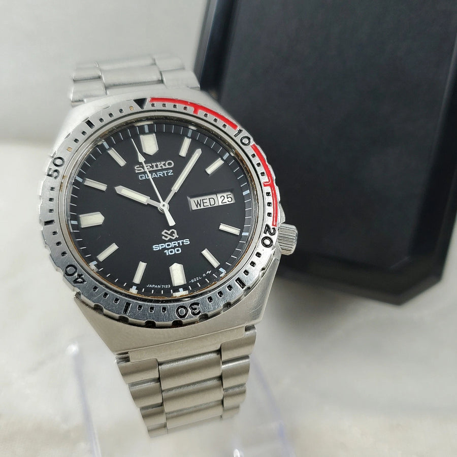Seiko SQ Sports 100 7123-8219 Quartz Japan 37MM Men's Watch — Pre-Owned