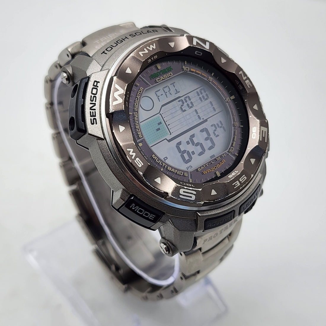 Casio PRO Trek PRW-2500T Radio Controlled Solar Day-date Diver WR 200M Watch — Pre-Owned