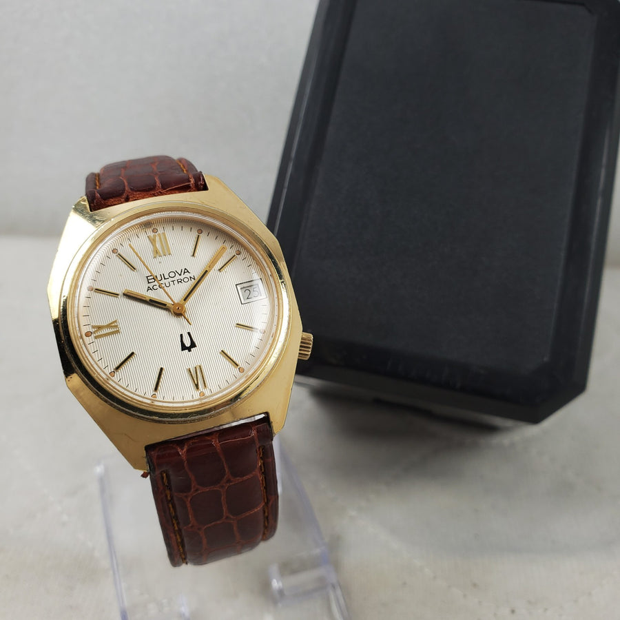 Bulova Accutron Tuning Fork Date 10K R.G.P 34MM Men's Watch — Pre-Owned