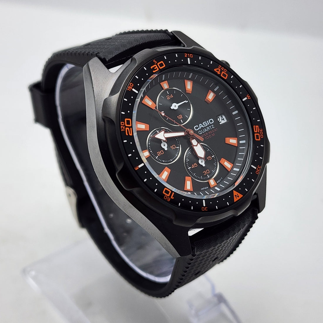 Casio AMW-370 [5162] Date Chronograph WR 100M Analog Men's Watch — Pre-Owned