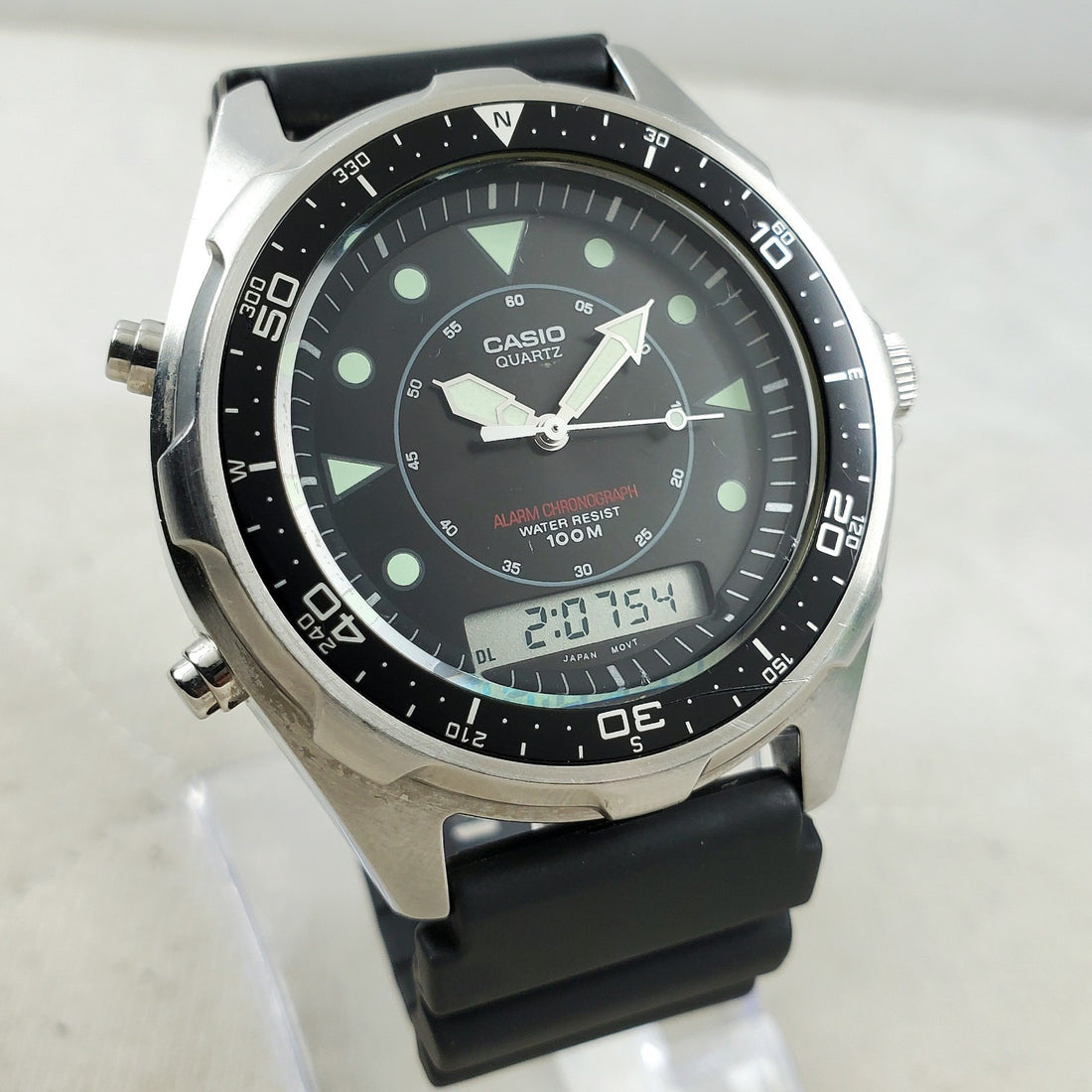 Casio AMW-320R Ana-digi Alarm Chronograph Military Field Men's Watch — Pre-Owned