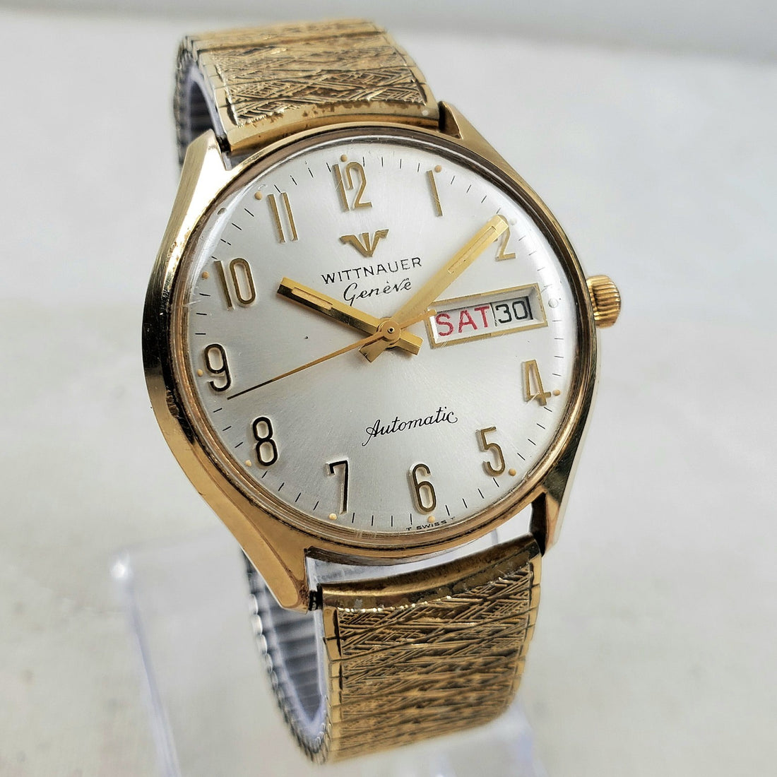 Wittnauer Geneve Automatic Day/date Quick SET Swiss 35MM Mens Watch — Pre-Owned