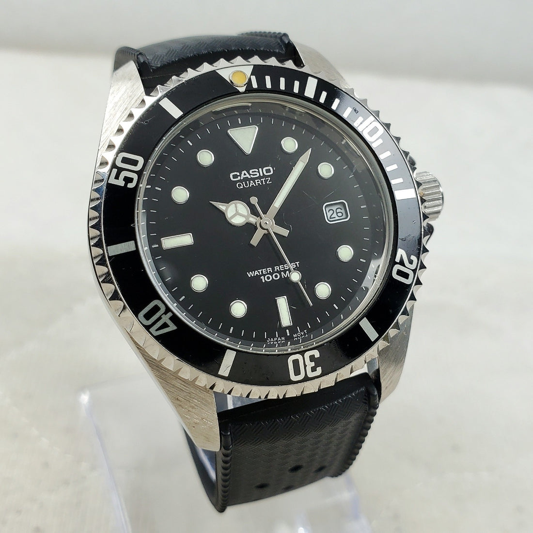 Casio MTD-1010 Diver Quartz Black Dive WR 100M Date 40MM Men's Watch — Pre-Owned