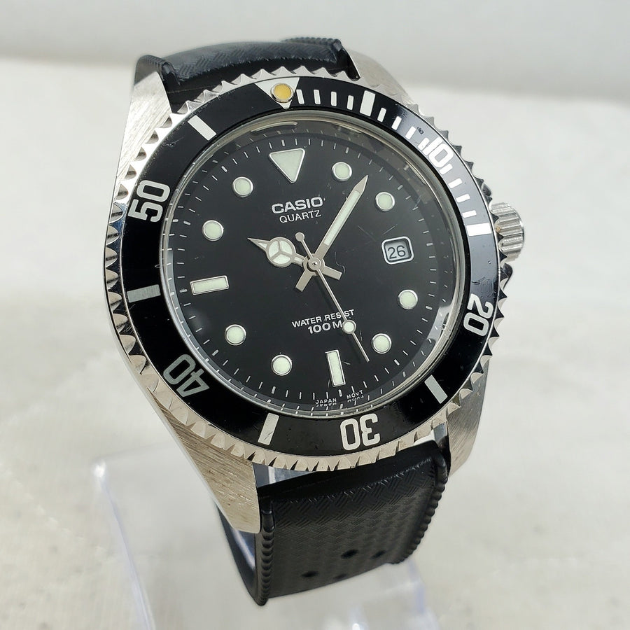 Casio MTD-1010 Diver Quartz Black Dive WR 100M Date 40MM Men's Watch — Pre-Owned