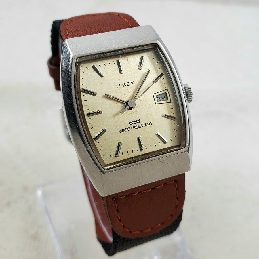 Timex Sprite Calendar 20747 10184 Tonneau Handwind Watch — Pre-Owned