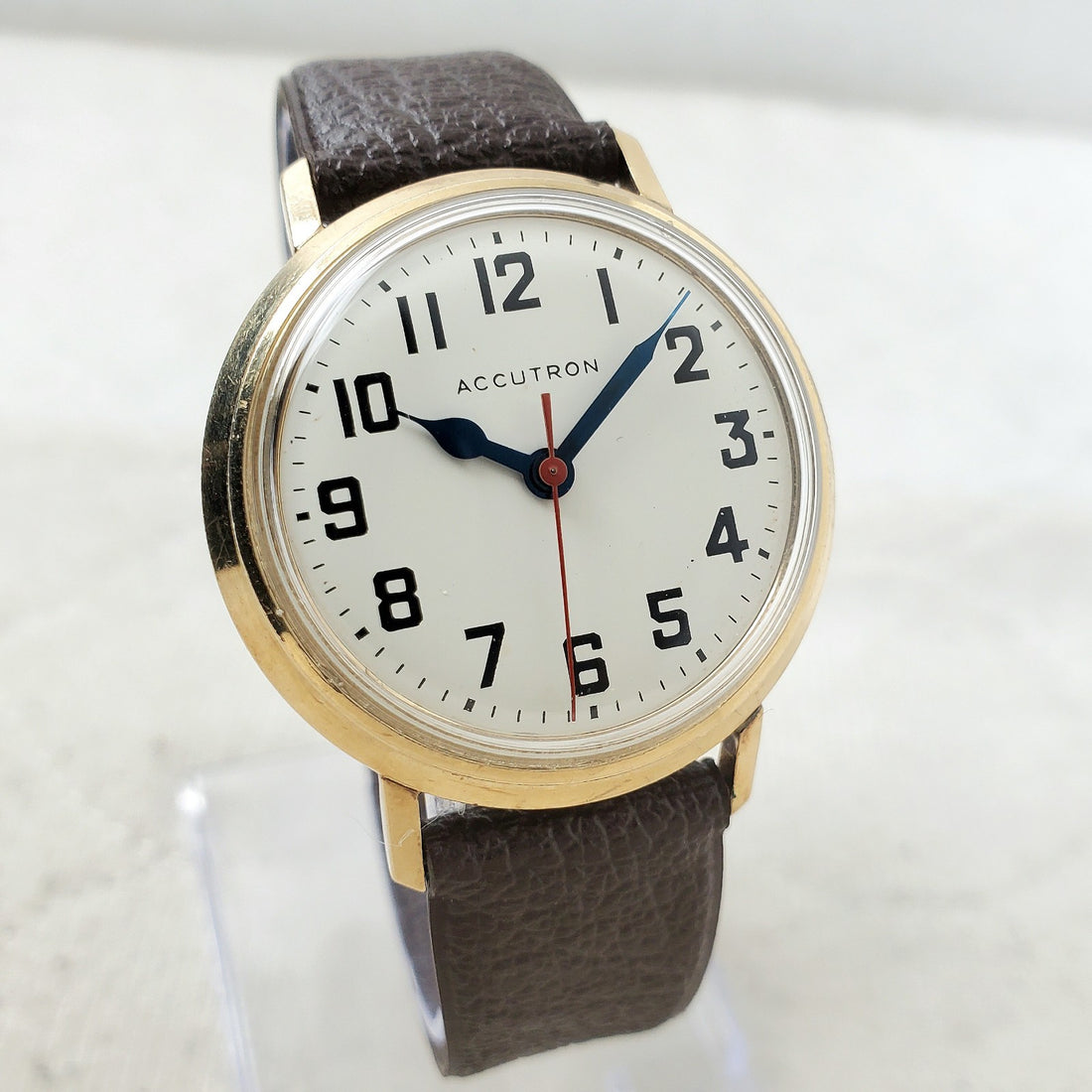 Bulova Accutron 214 Tuning Fork 10K G.F 34MM Men's Watch — Pre-Owned