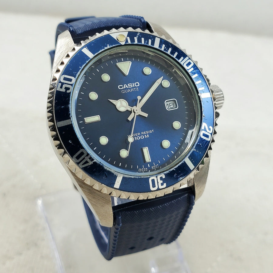 Casio MTD-1010 Diver Quartz Blue Dive WR 100M Date 40MM Men's Watch — Pre-Owned