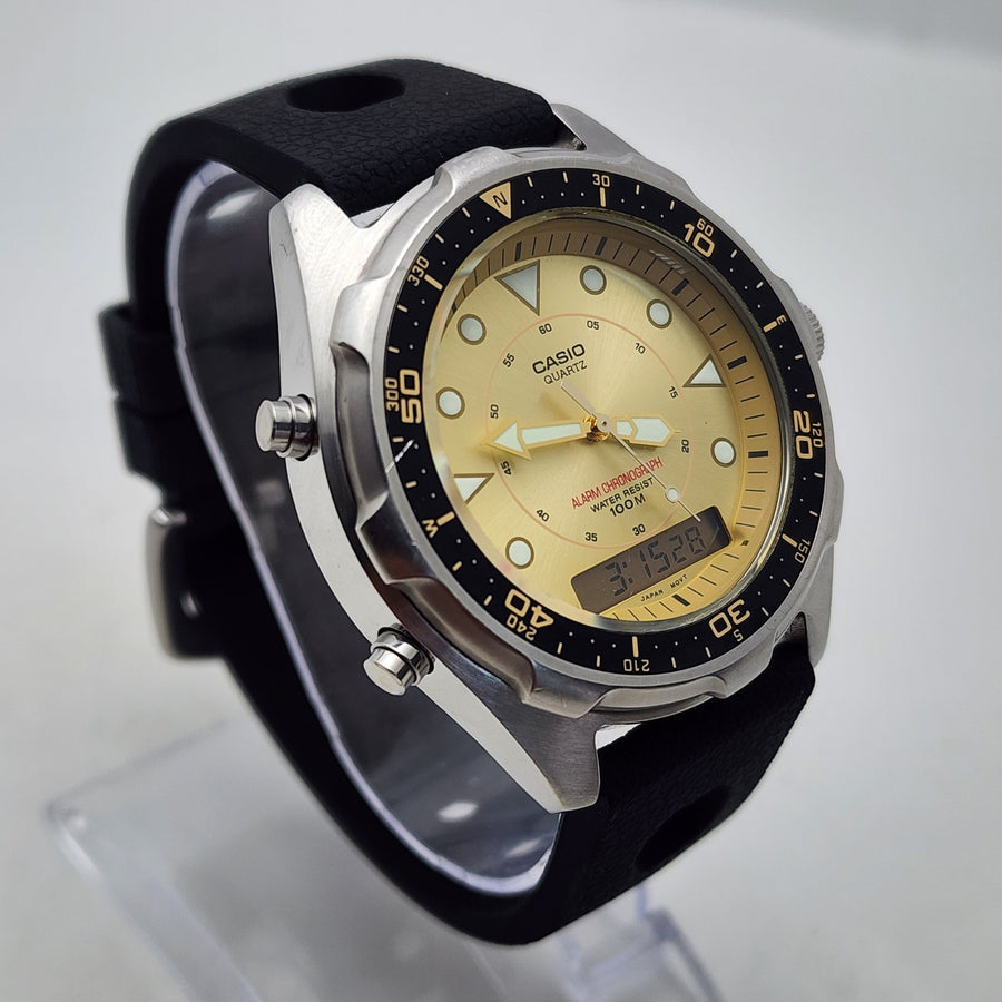 Casio AMW-320R Ana-digi Alarm Chronograph Military Field Men's Watch — Pre-Owned