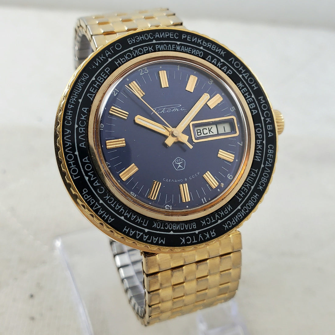 Raketa World Time Calendar Ussr Handwind Blue/gold 42MM Men's Watch — Pre-Owned