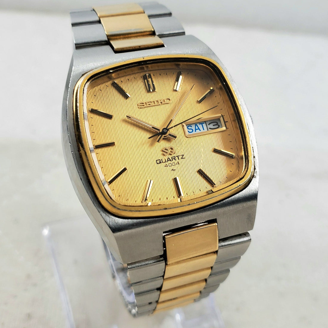 Seiko SQ 4004 TV 4633-5019 Day-date Two-tone 36MM Watch — Pre-Owned