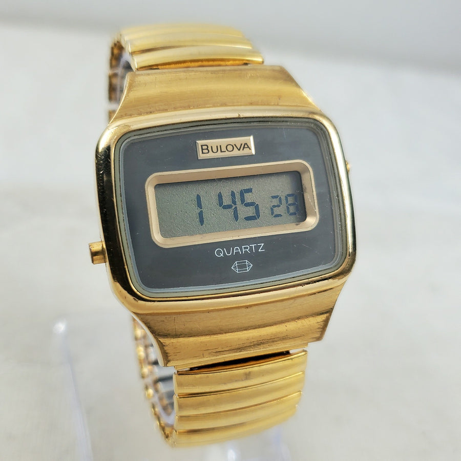 Bulova Quartz Swiss Digital LCD Day/date 36MM Men's Watch — Pre-Owned