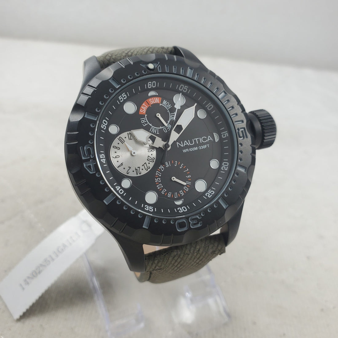 Nautica A16683G Day/date Quartz WR 100M Japan Mov't Black/gray 49MM Men's Watch — Pre-Owned