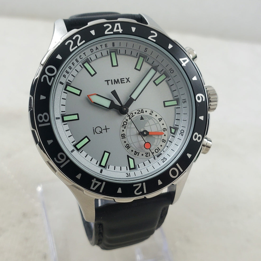 Timex Iq+ Tech Move TW2R39500 Quartz Bluetooth WR 50M 43MM Men's Watch — Pre-Owned