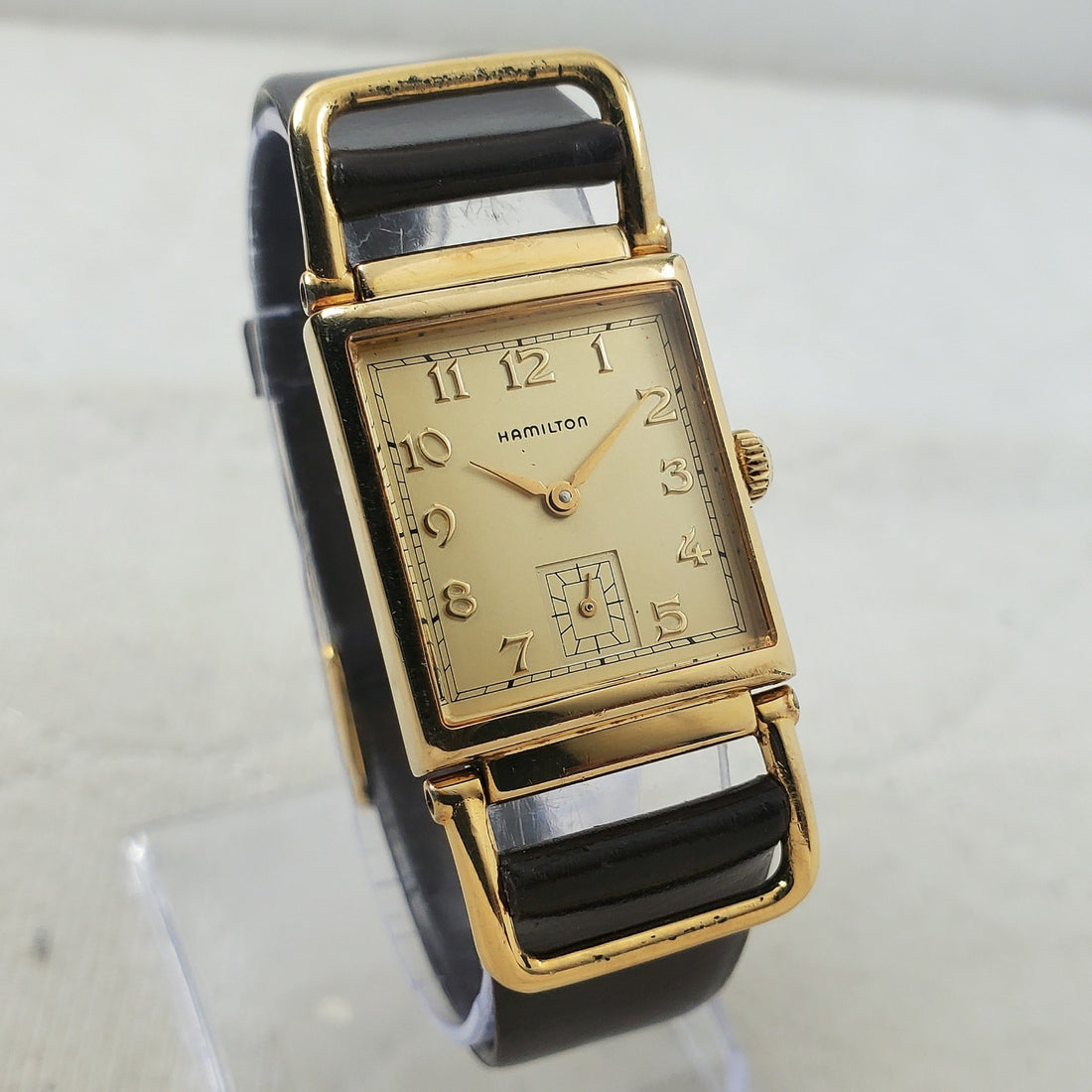 Hamilton Wilshire Registered Edition 6272 Tank Quartz Watch — Pre-Owned